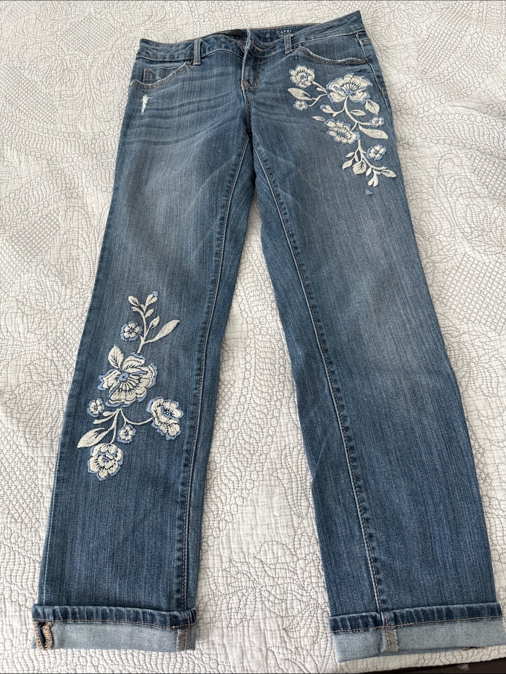 Simply Vera Vera Wang Blue Straight-Leg Jeans with White Floral Embroidery